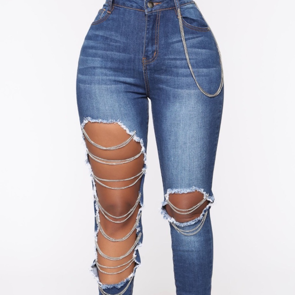 Chain the Channel Skinny Jeans